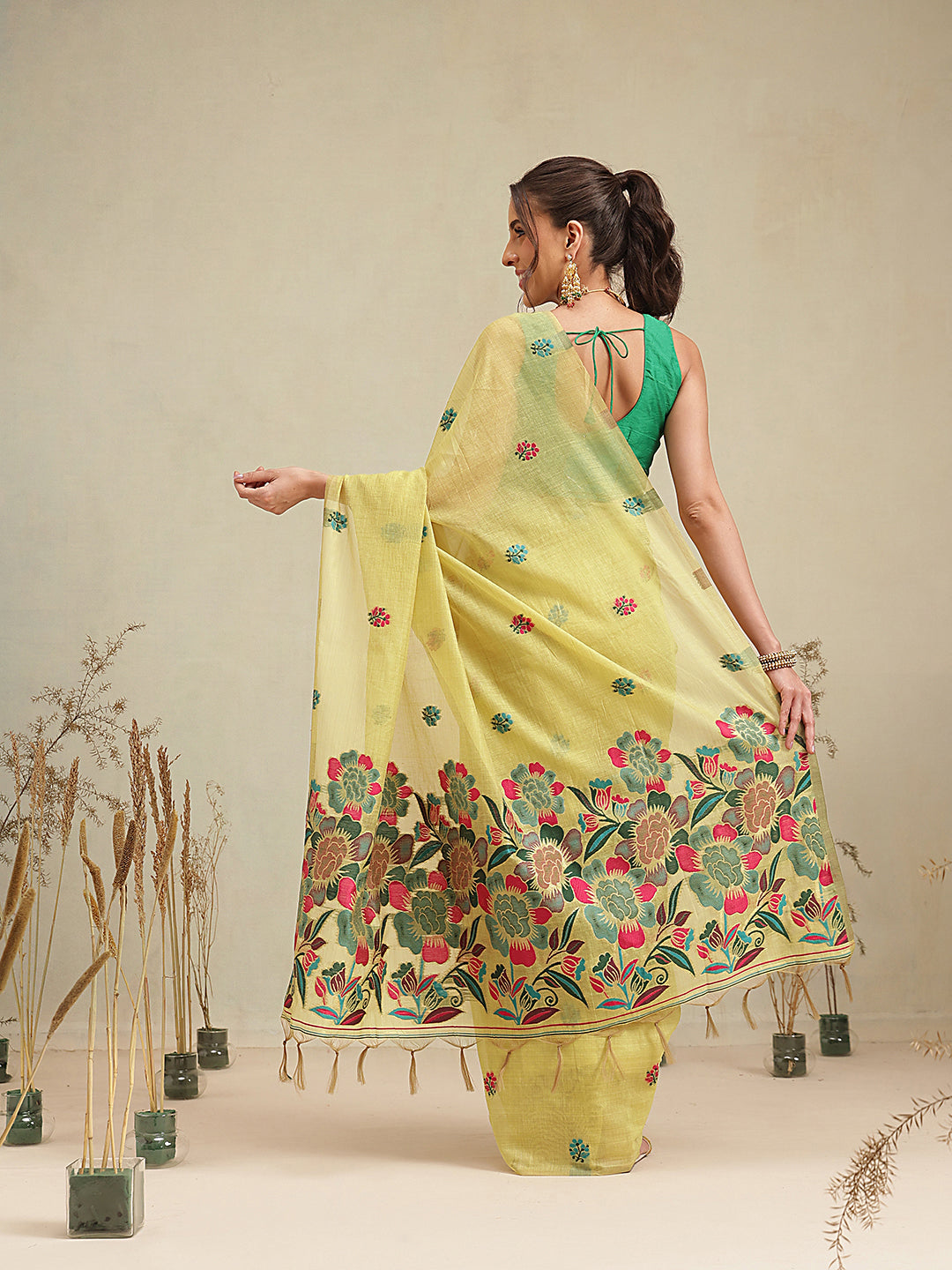 Cotton Blend Woven Design Handloom Premium Jamdani Saree With Tassels