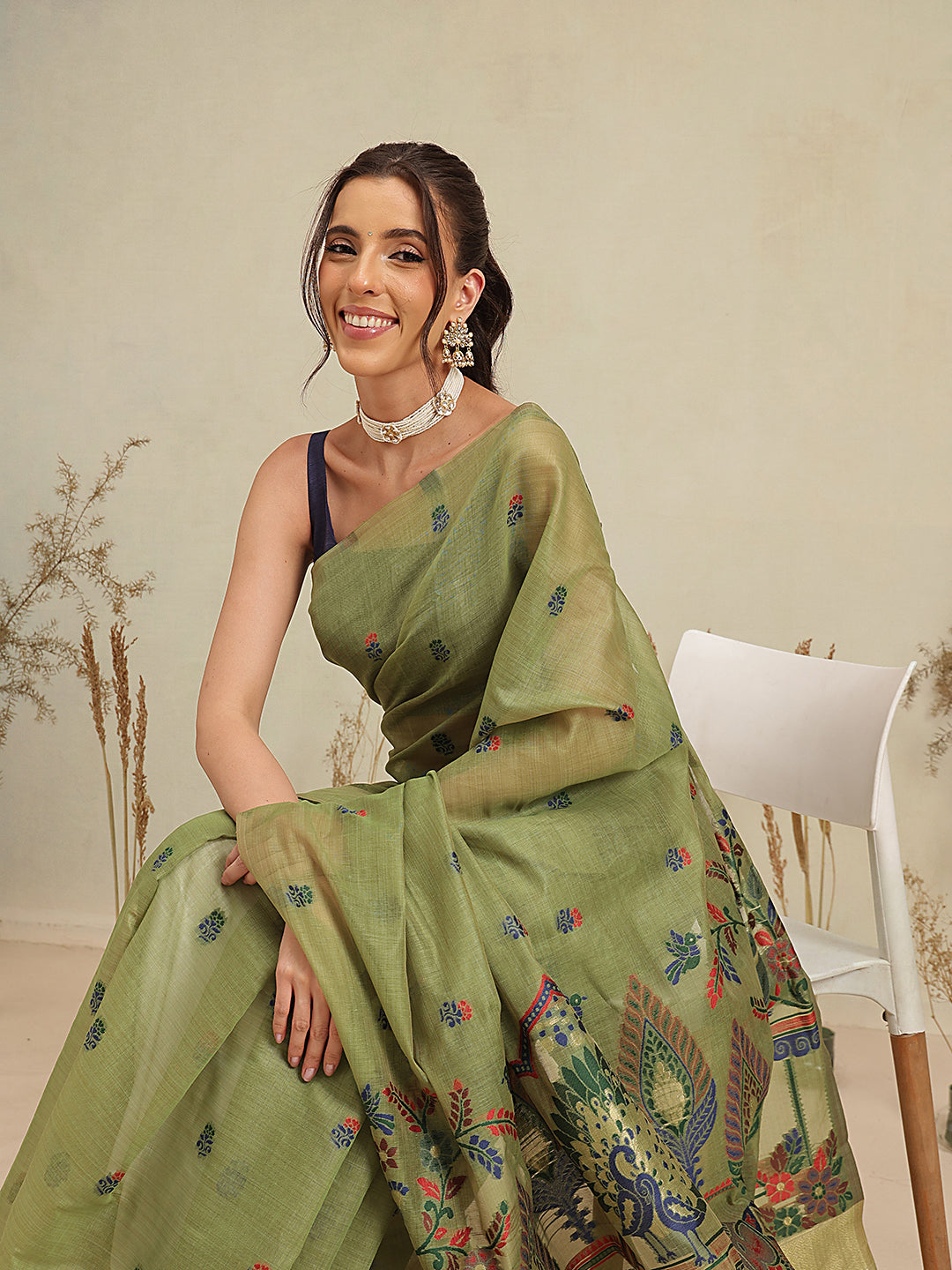 Cotton Blend Woven Design Handloom Premium Jamdani Saree With Tassels