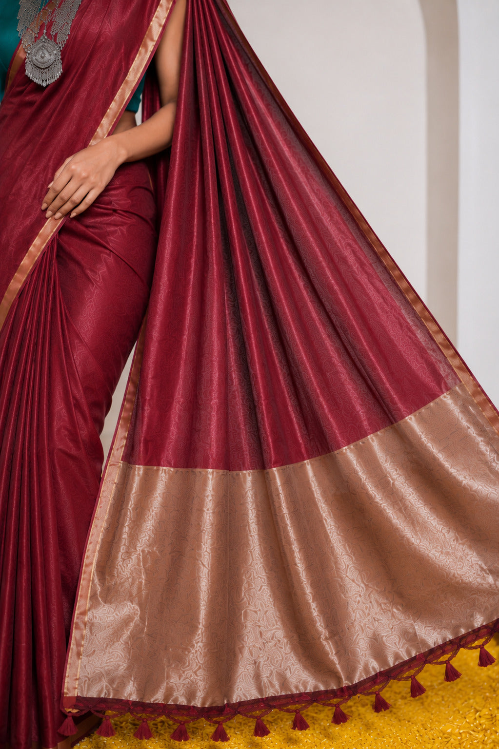 Women's Cotton Silk Saree with Rich Zari Woven Pallu, Elegant Golden Border & Tassels