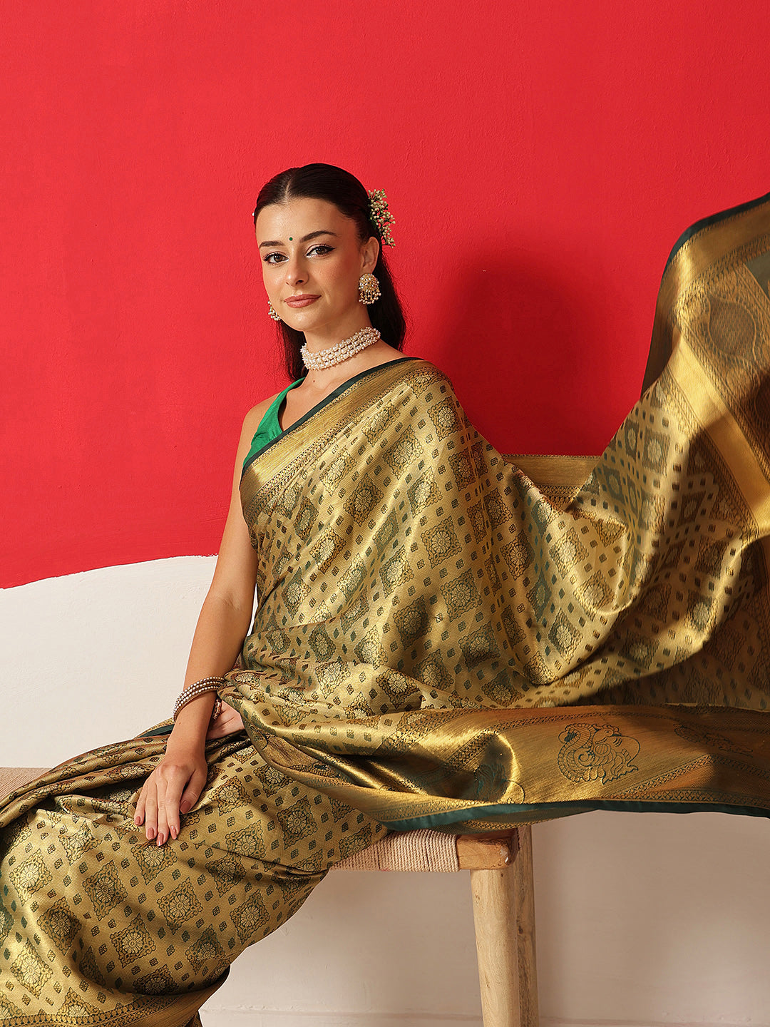 Baluchari Silk Saree With Zari Woven Rich Pallu & Contrast Border