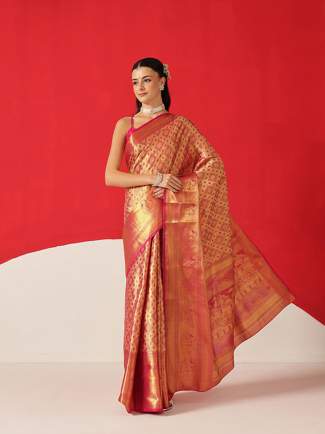 Baluchari Silk Saree With Zari Woven Rich Pallu & Contrast Border