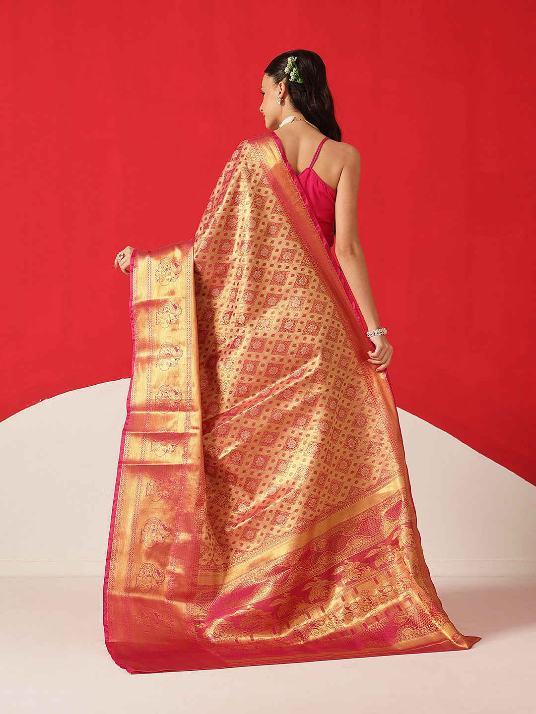 Baluchari Silk Saree With Zari Woven Rich Pallu & Contrast Border