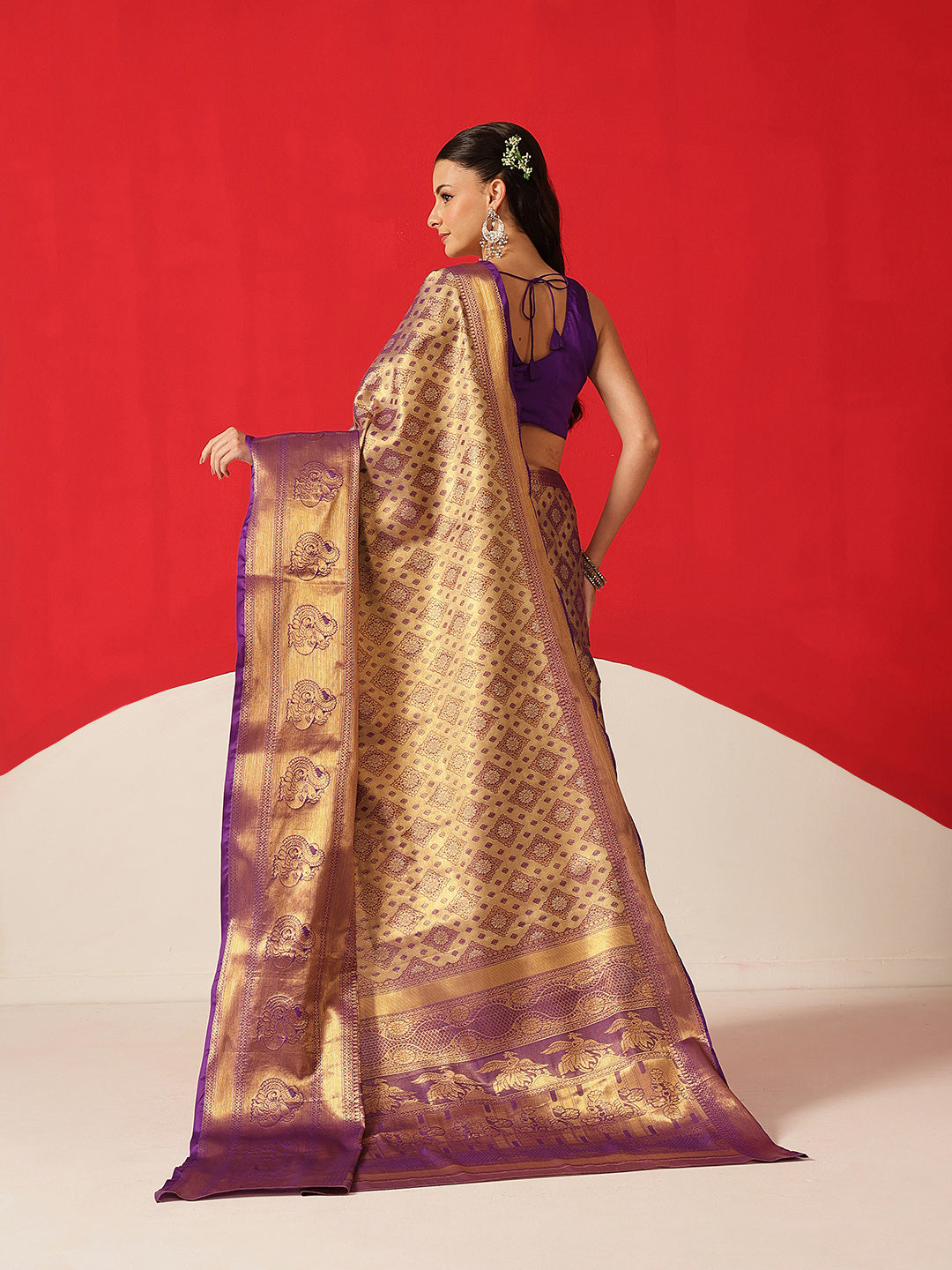 Baluchari Silk Saree With Zari Woven Rich Pallu & Contrast Border