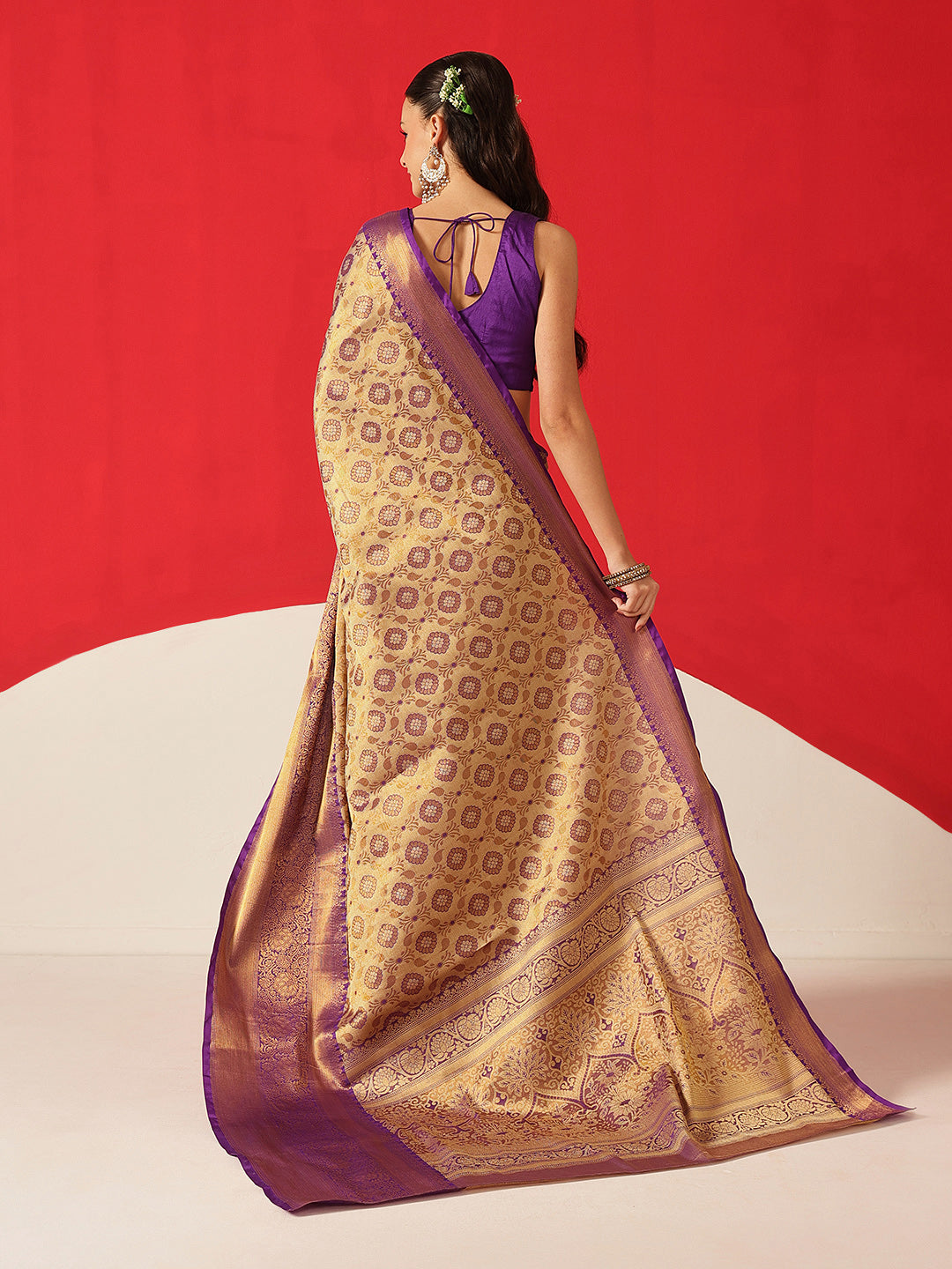 Floral Baluchari Silk Saree With Zari Woven Rich Pallu & Contrast Border