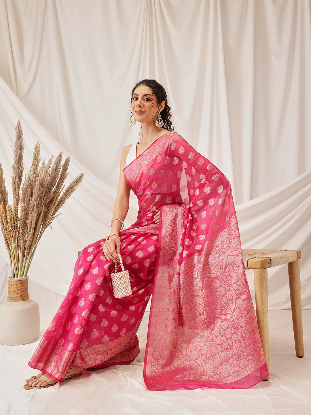 Banarasi Organza Soft Silk Pink Saree With Small Floral Border