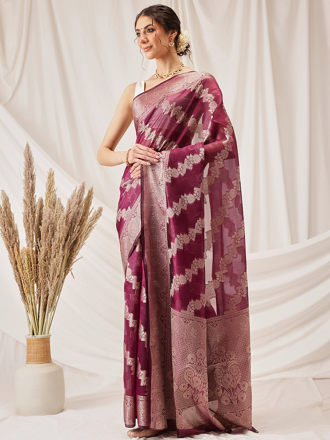 Laheriya Floral Banarasi Organza Soft Silk Wine Saree