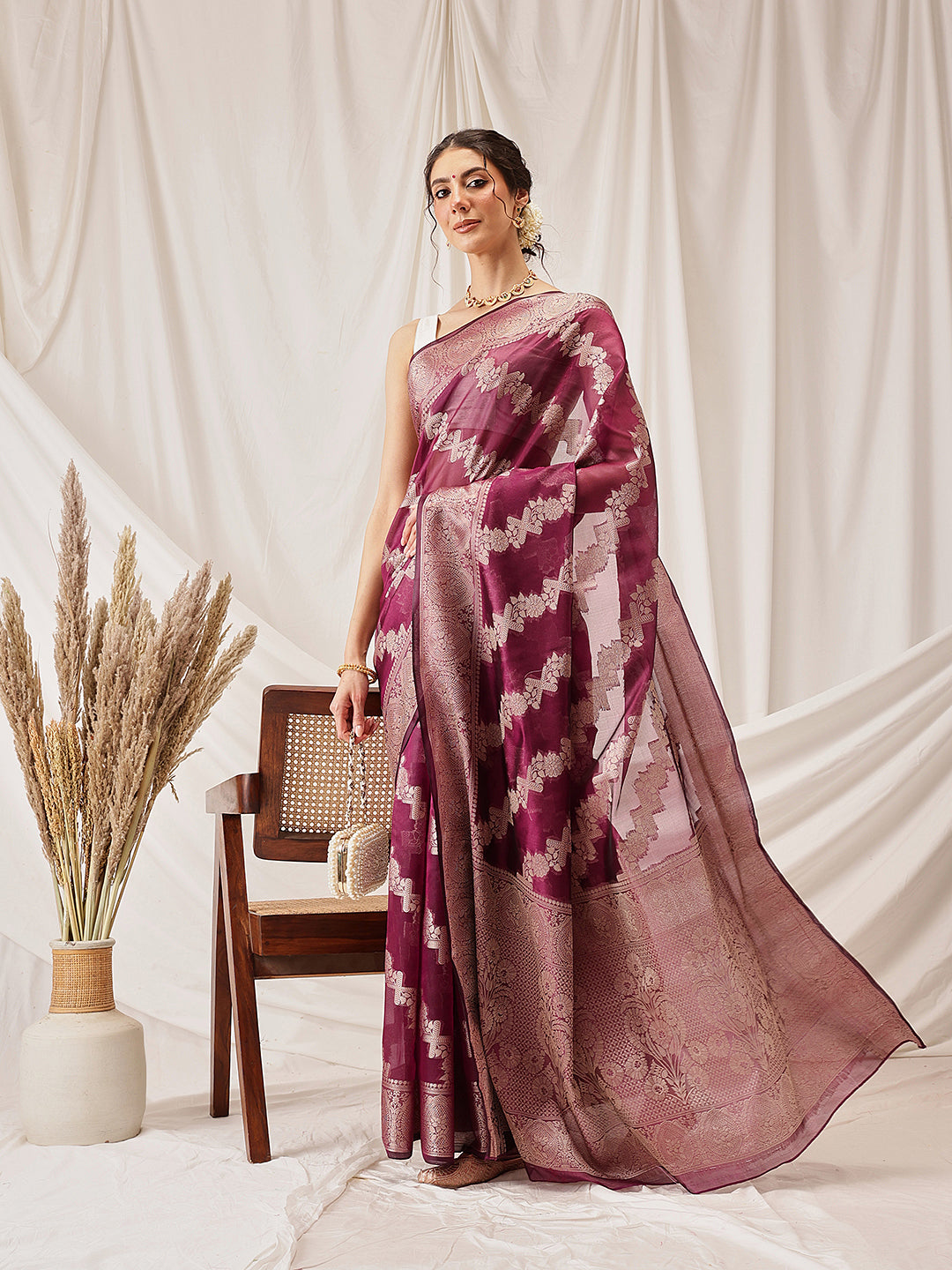 Laheriya Floral Banarasi Organza Soft Silk Wine Saree