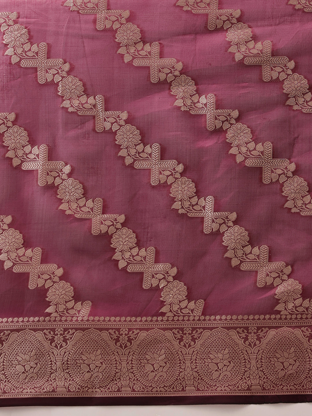 Laheriya Floral Banarasi Organza Soft Silk Wine Saree