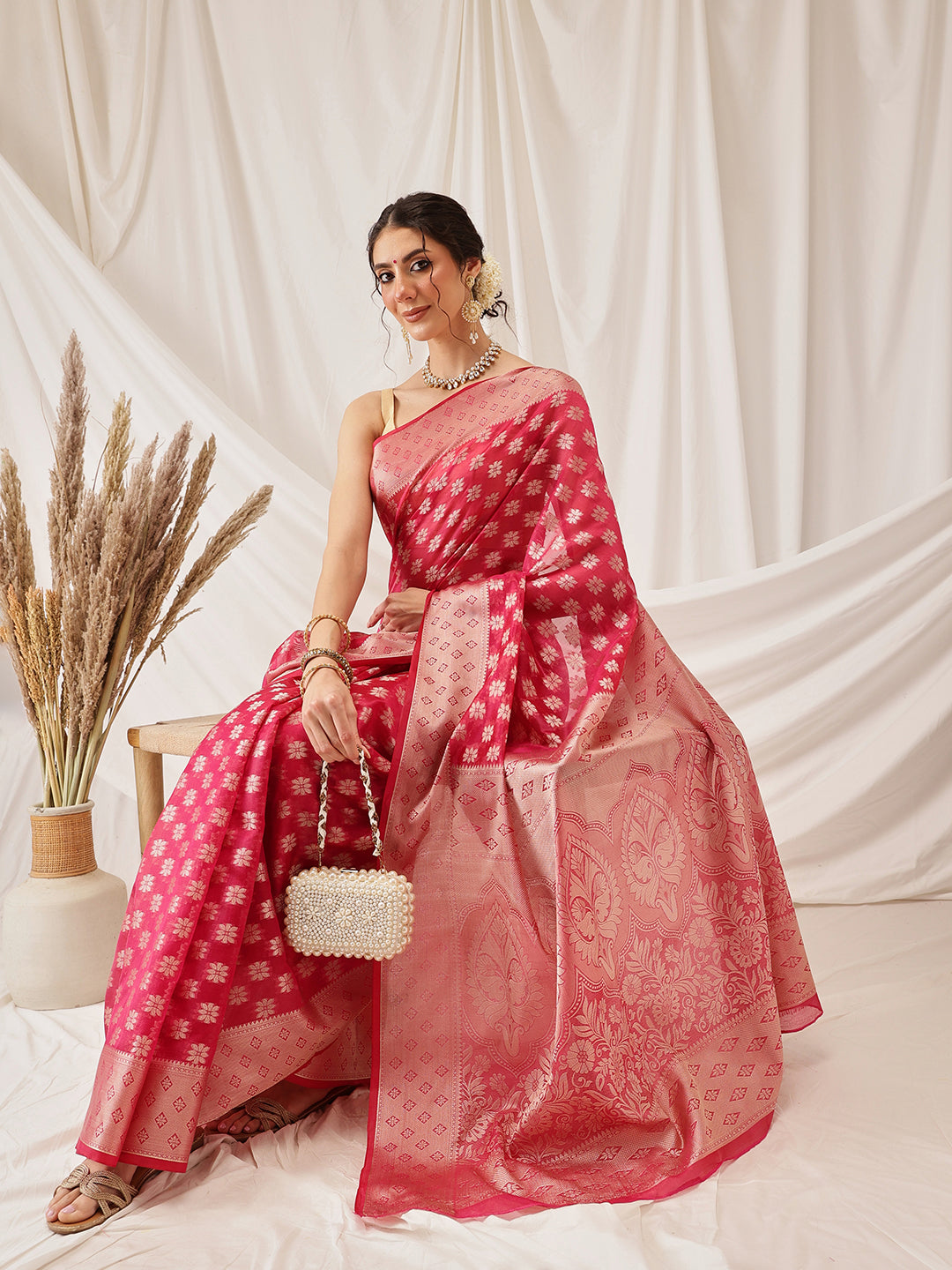 Floral Banarasi Organza Soft Silk Pink Saree With Small Border