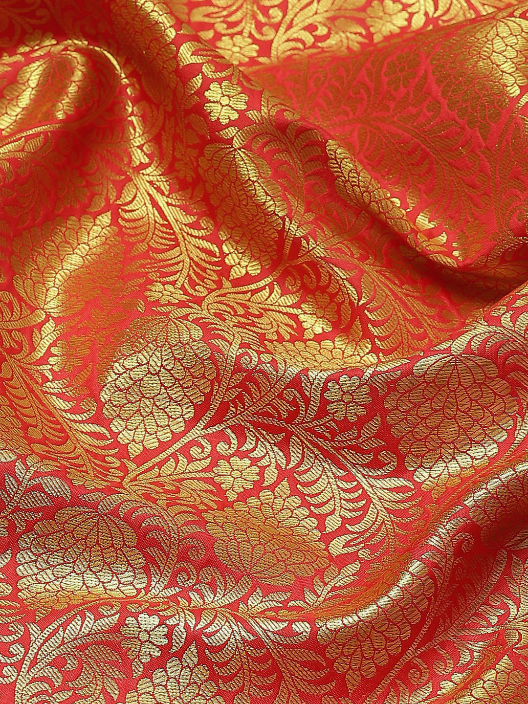 Women's Kanchipuram Soft Silk Zari Woven Saree