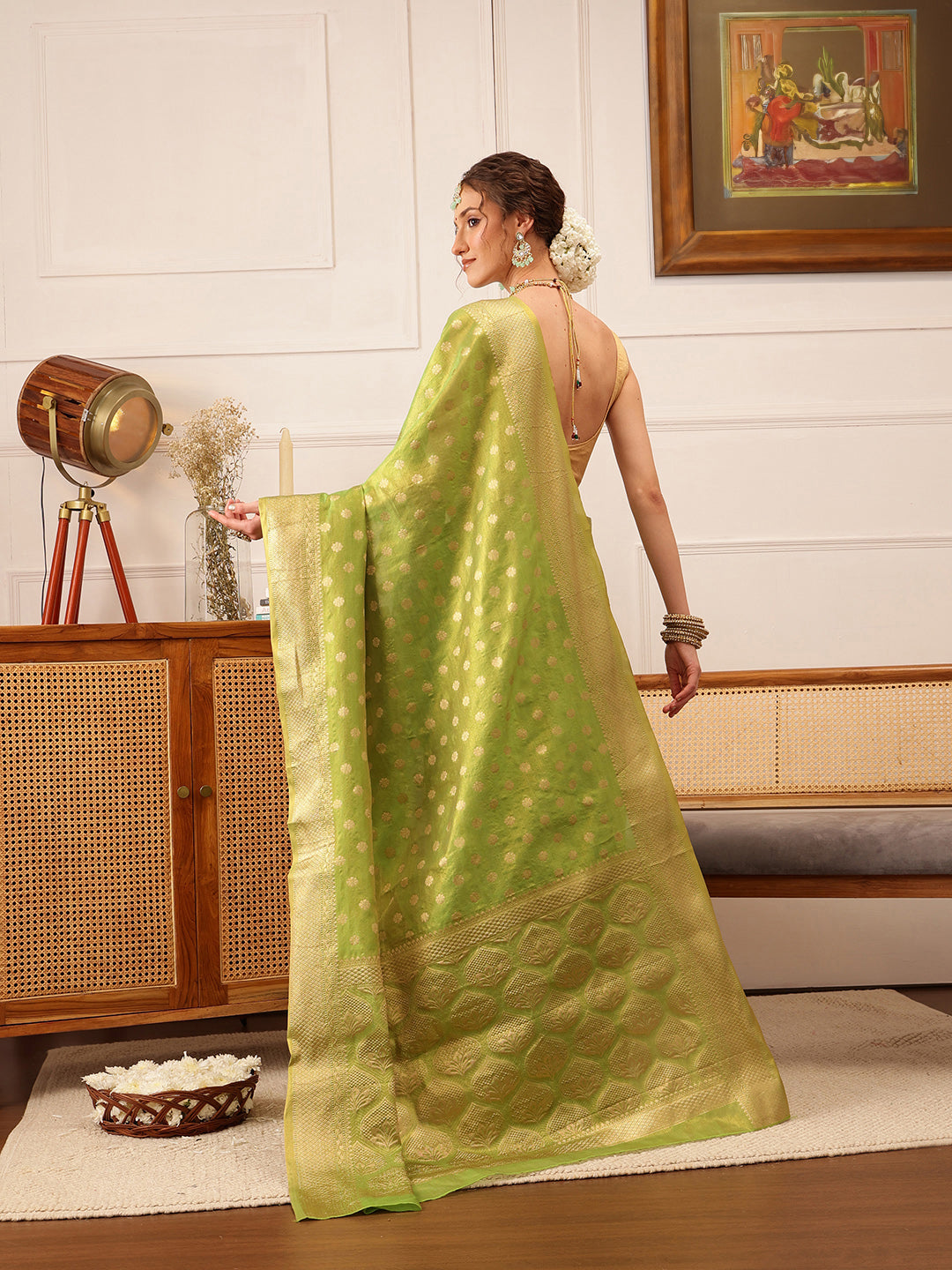 Women's Kanjivaram Tissue Silk Zari Woven Saree