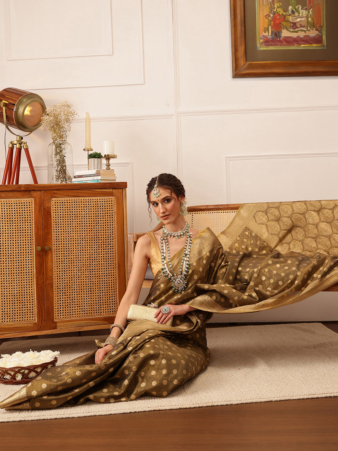 Women's Kanjivaram Tissue Silk Zari Woven Saree