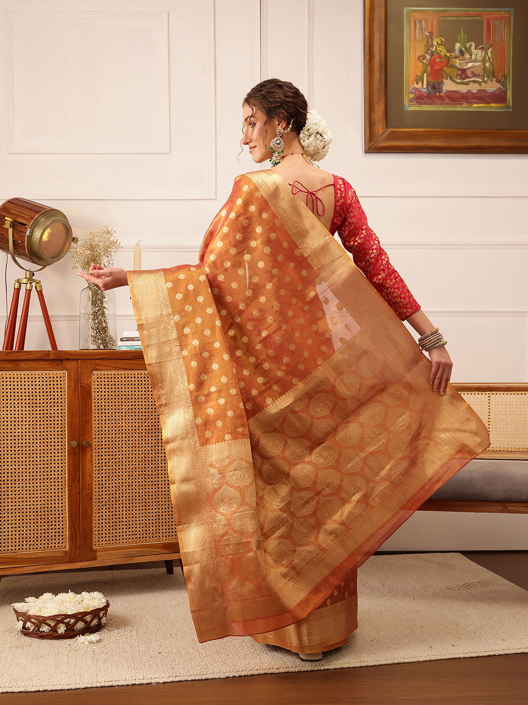 Women's Kanjivaram Tissue Silk Zari Woven Saree