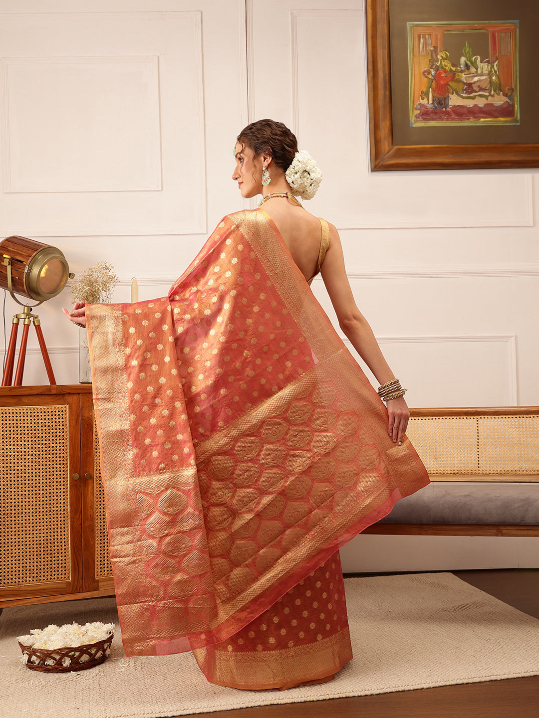 Women's Kanjivaram Tissue Silk Zari Woven Saree