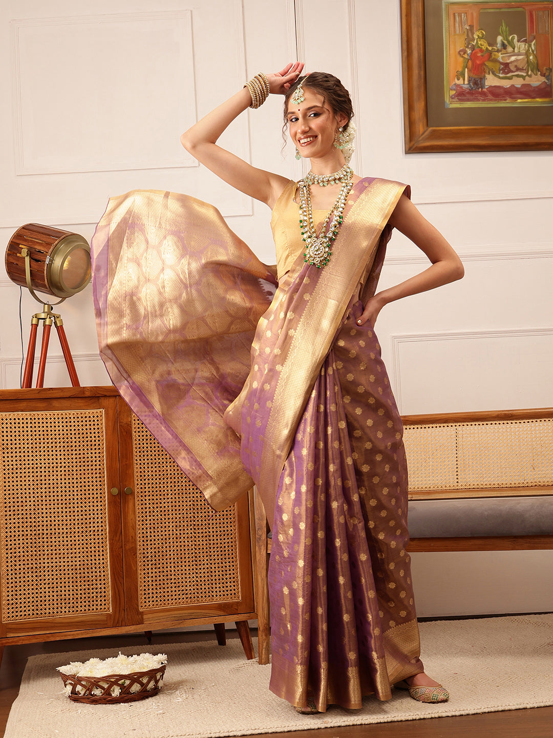 Women's Kanjivaram Tissue Silk Zari Woven Saree