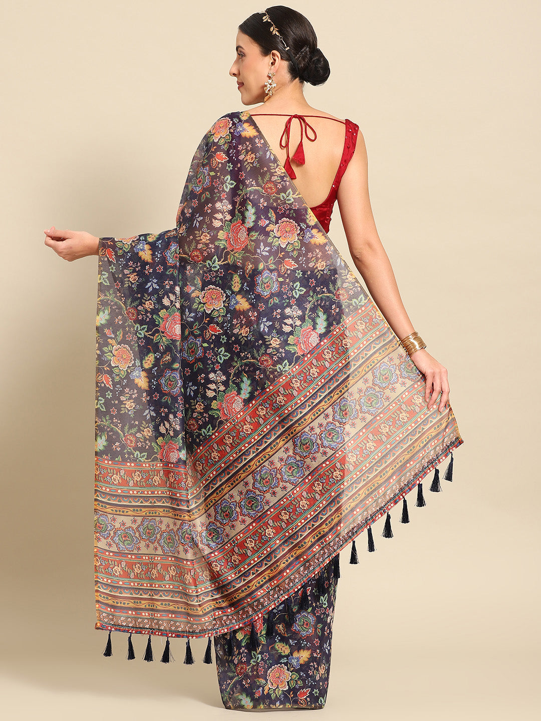 Floral Printed Cotton Saree With Blouse Piece