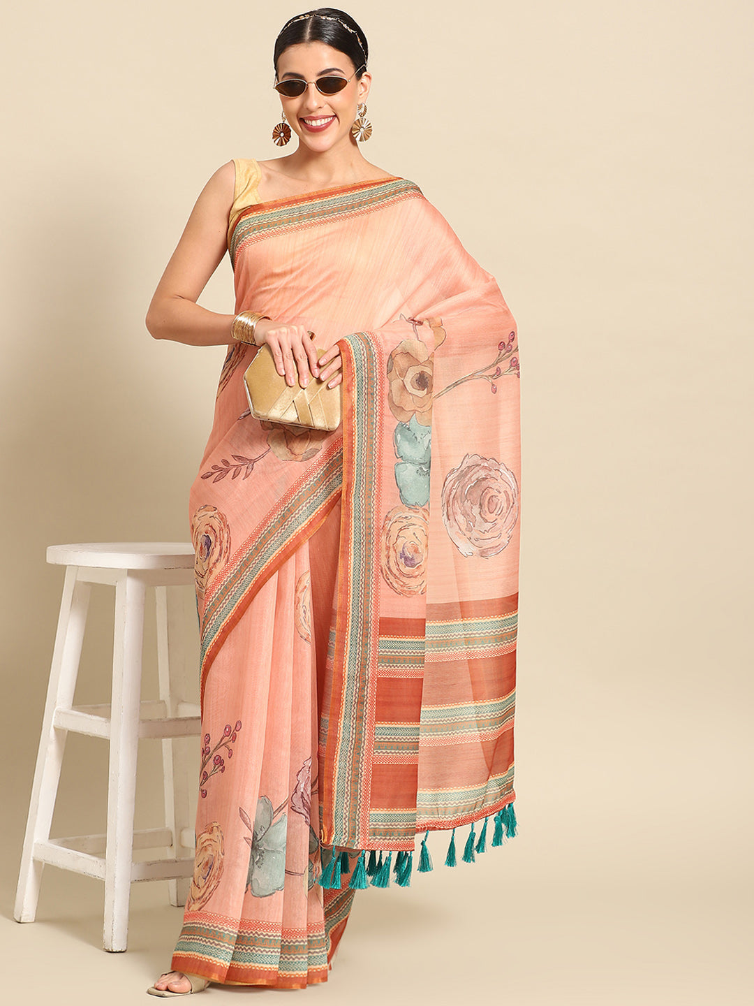 Floral Printed Cotton Saree With Blouse Piece