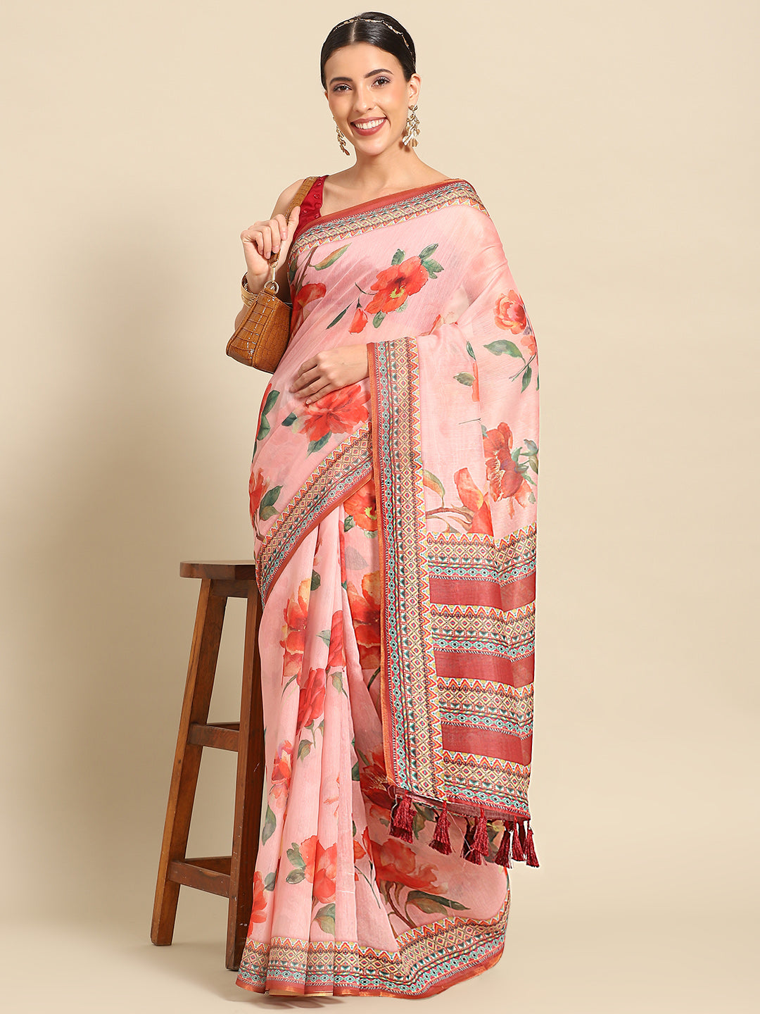 Floral Printed Cotton Saree With Blouse Piece