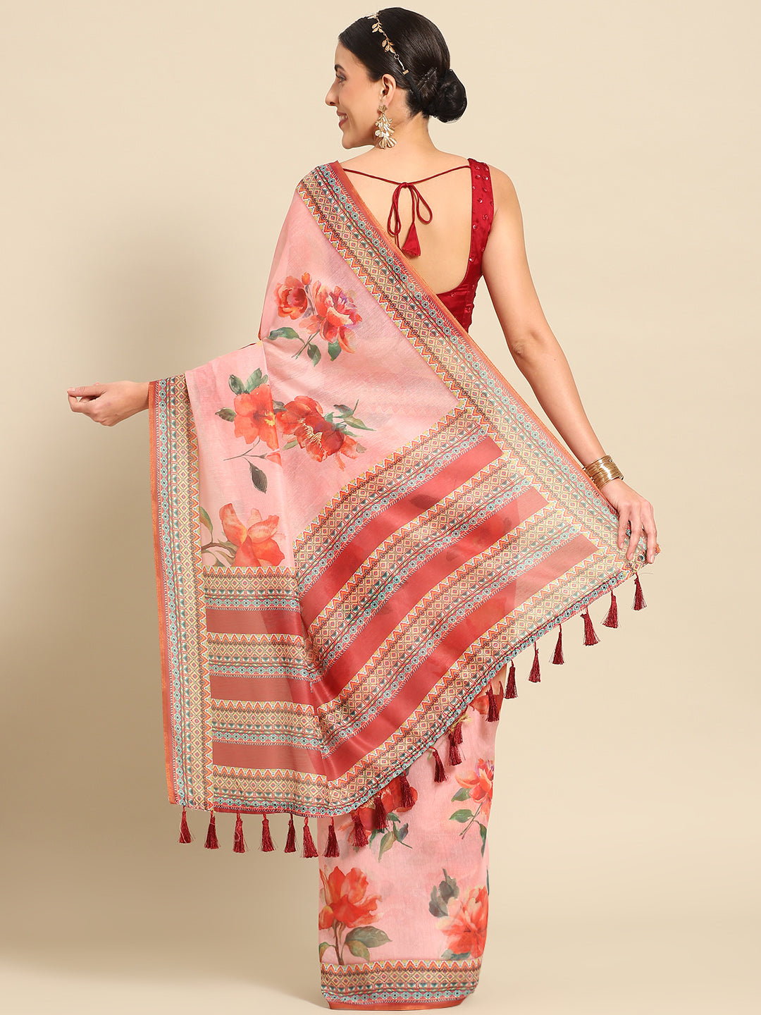 Floral Printed Cotton Saree With Blouse Piece