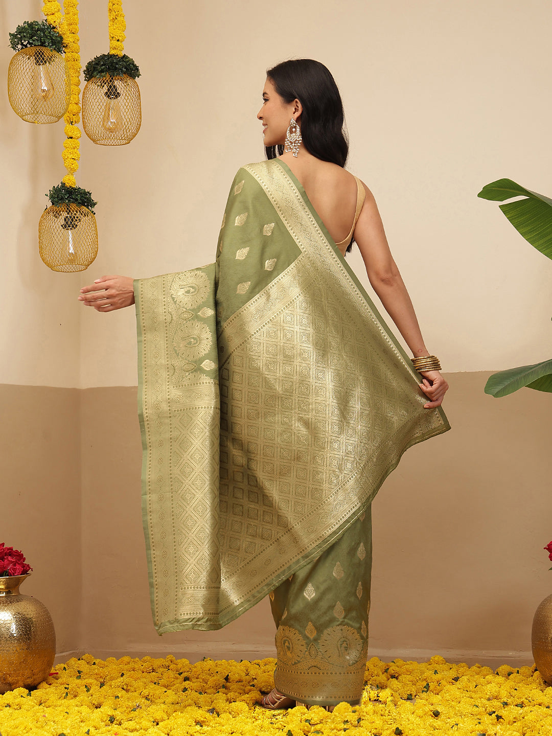 Banarasi Soft Silk Peacock Border Zari Woven Saree With Unstitched Blouse Piece