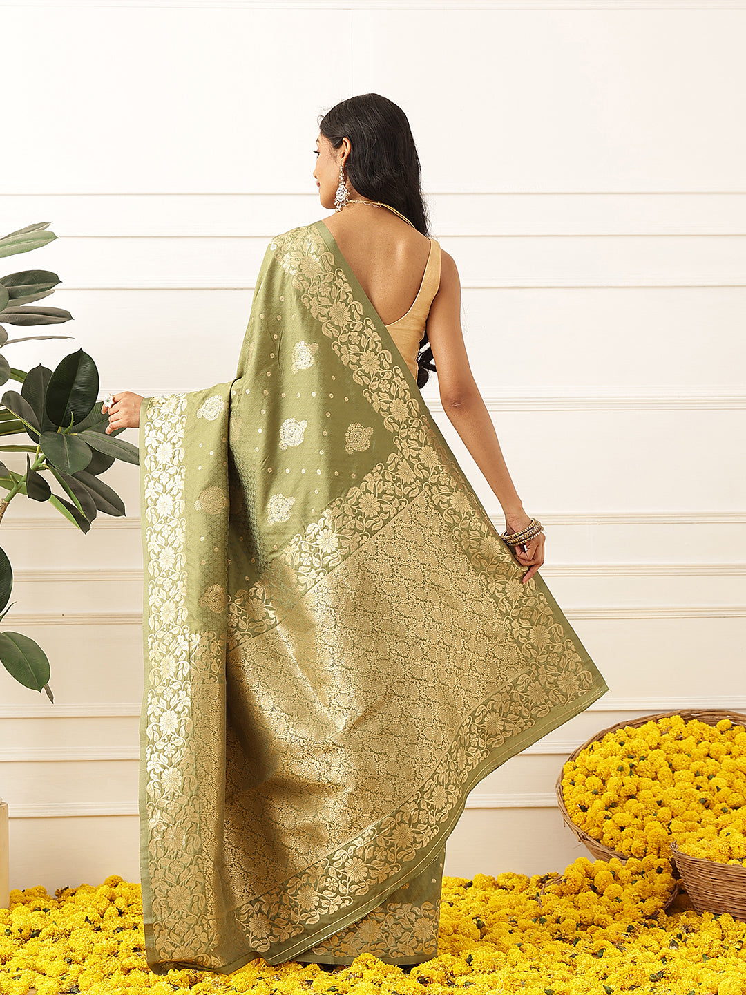 Banarasi Soft Silk Peacock Border Zari Woven Saree With Unstitched Blouse Piece