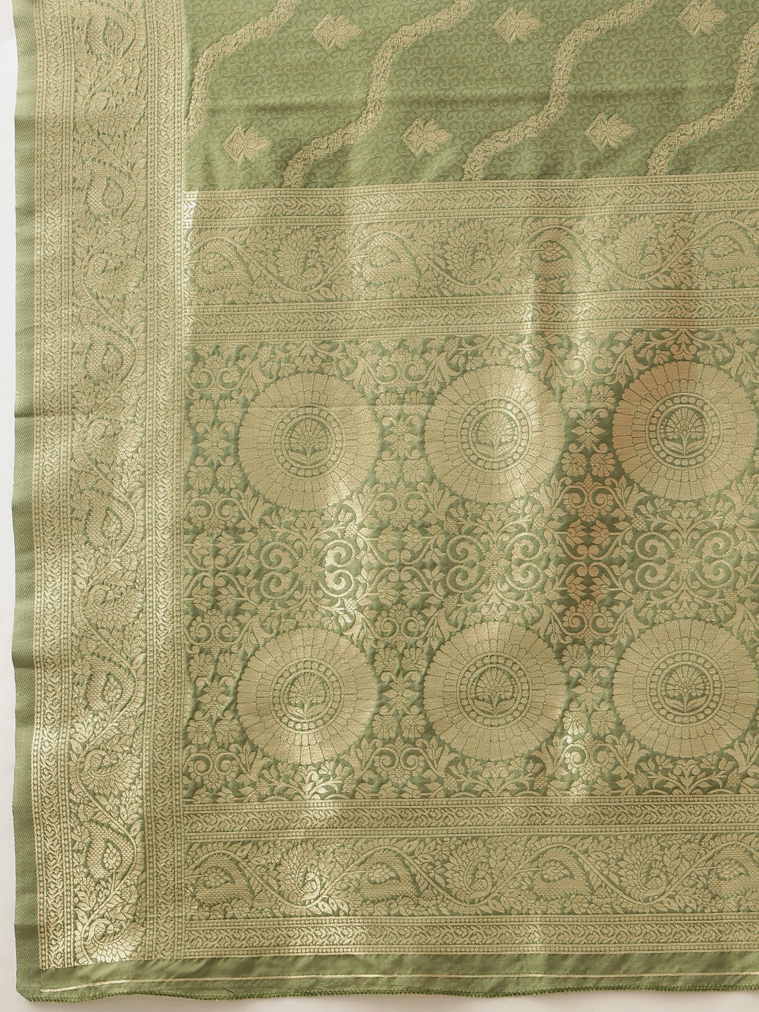 Banarasi Soft Silk Lahariya Work Zari Woven Saree With Unstitched Blouse Piece