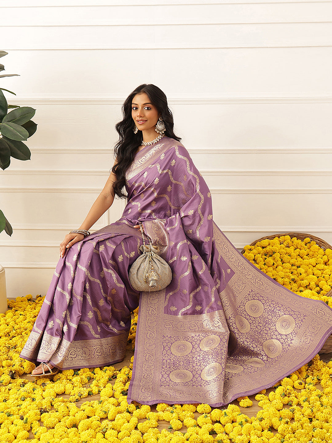 Banarasi Soft Silk Lahariya Work Zari Woven Saree With Unstitched Blouse Piece