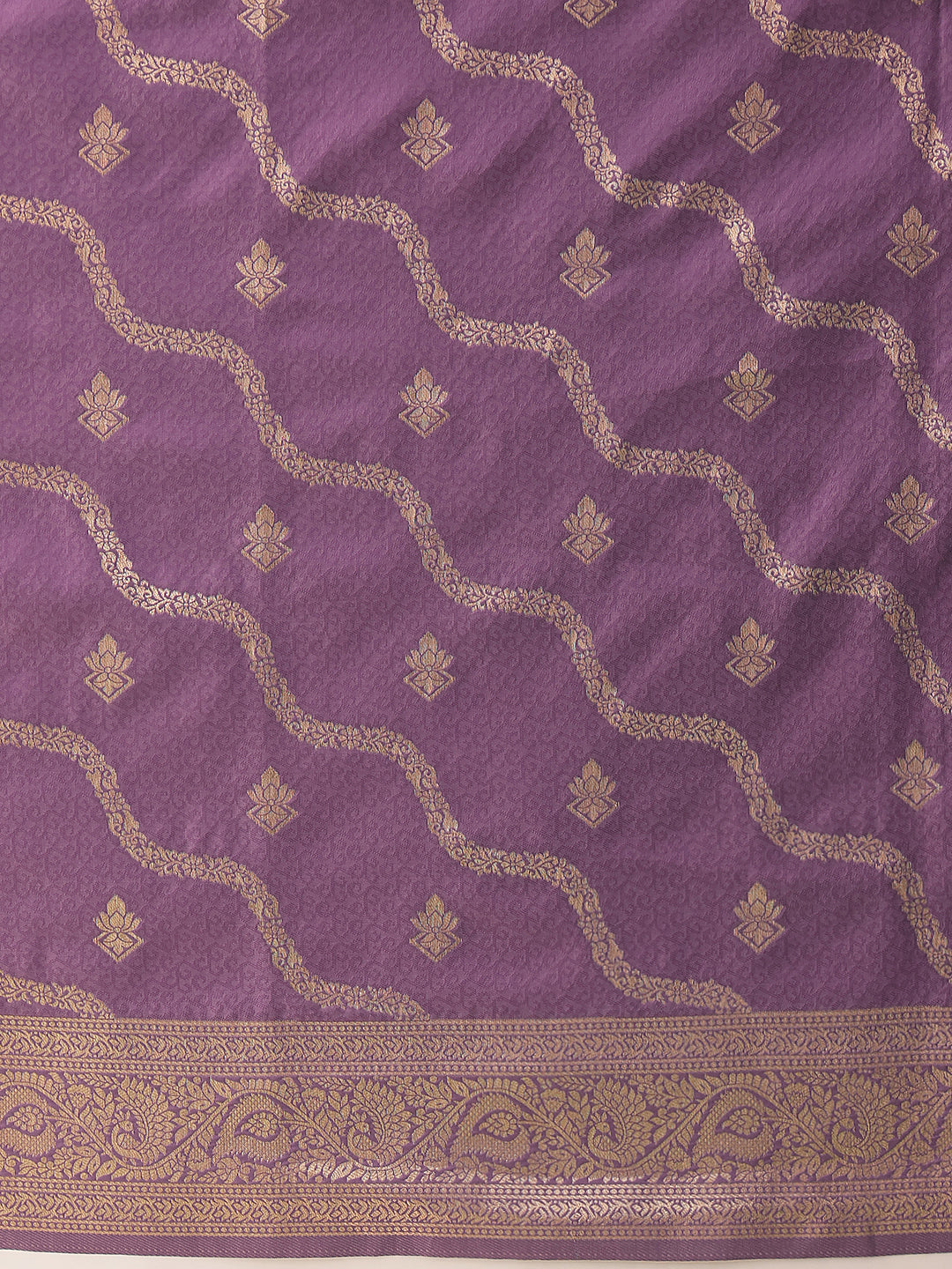 Banarasi Soft Silk Lahariya Work Zari Woven Saree With Unstitched Blouse Piece