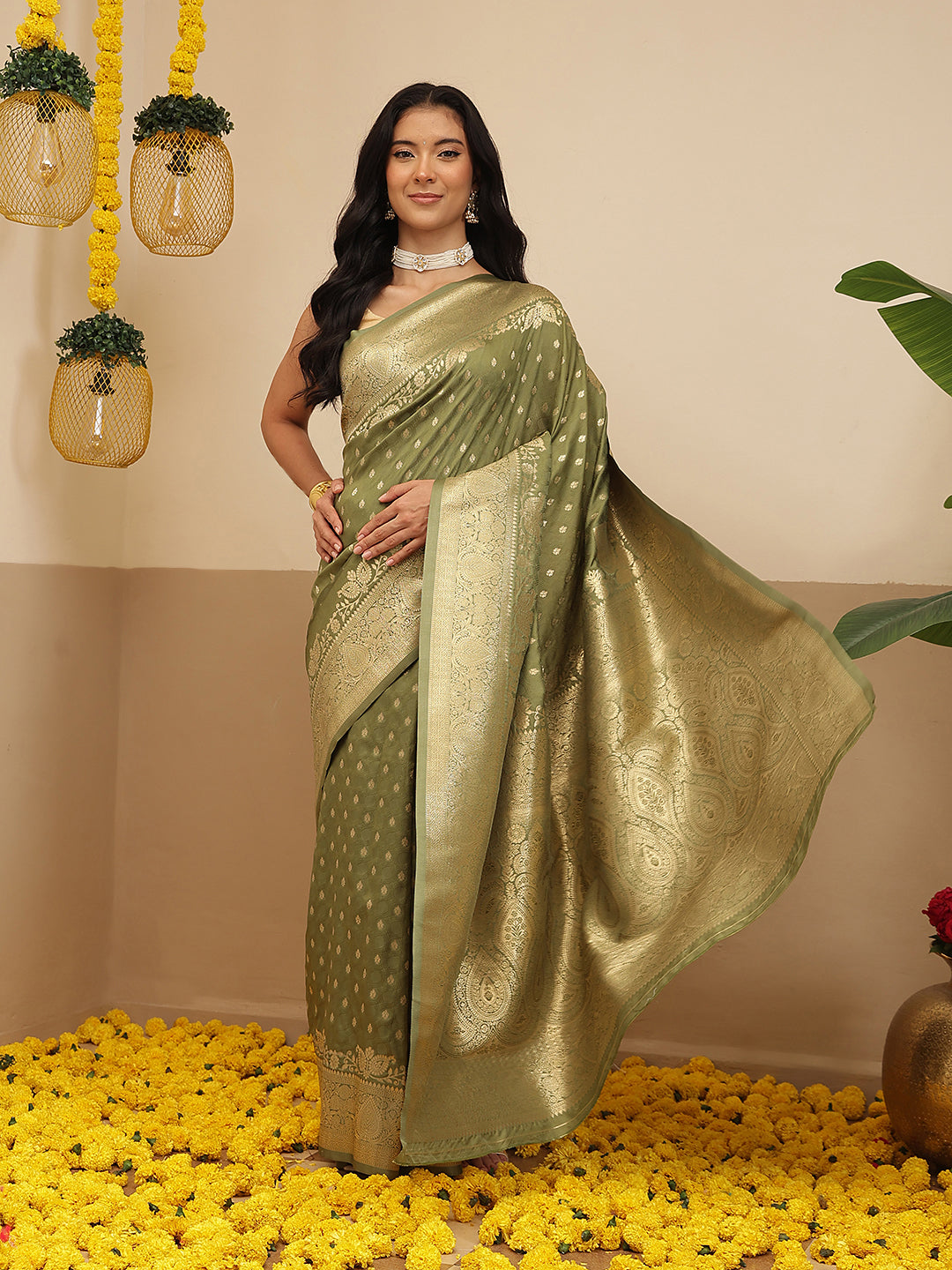 Banarasi Soft Silk Zari Butta Work Woven Saree With Unstitched Blouse Piece