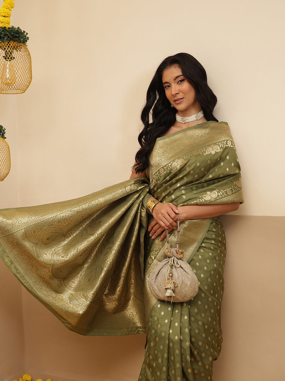 Banarasi Soft Silk Zari Butta Work Woven Saree With Unstitched Blouse Piece