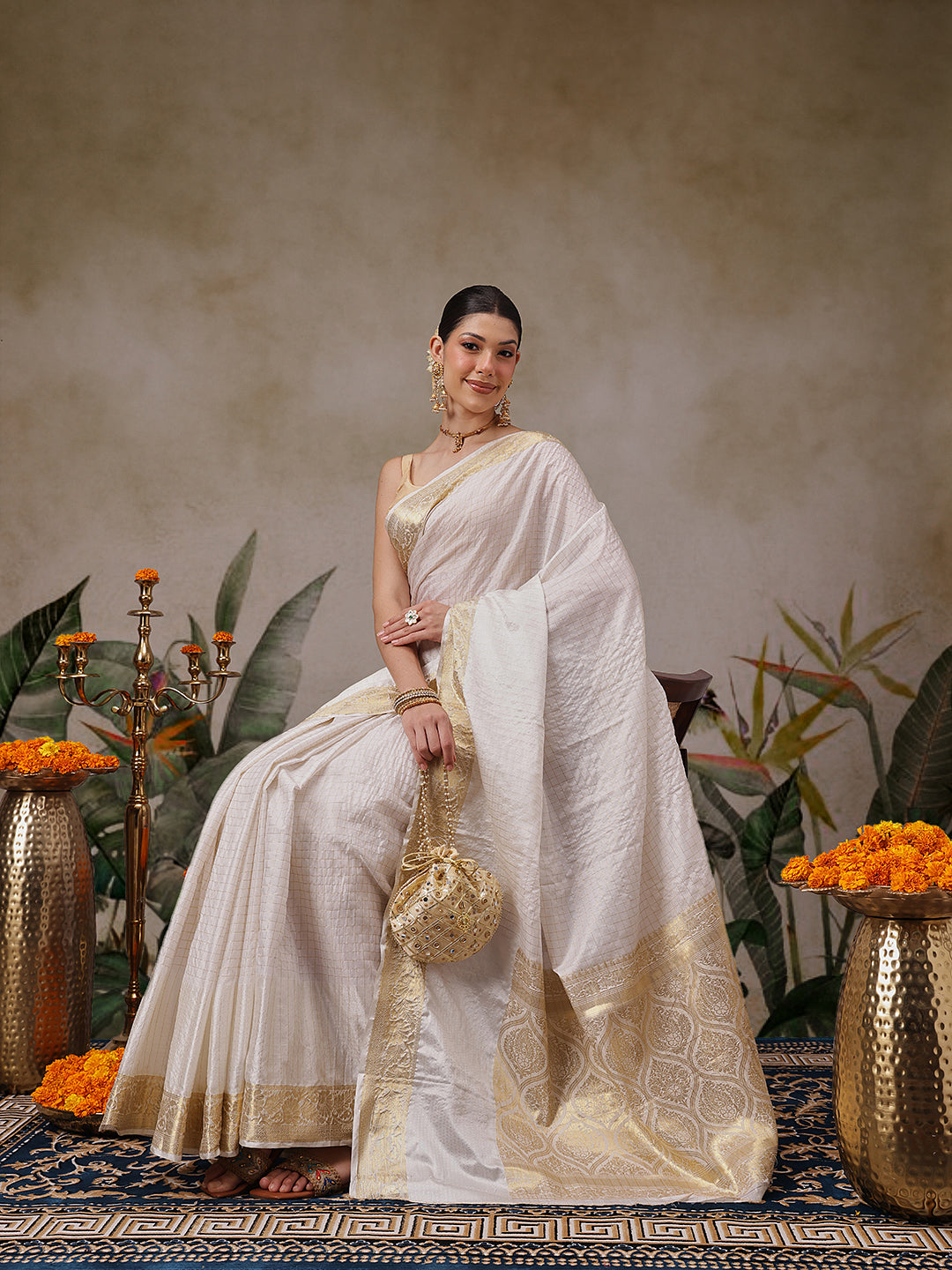 Onam Special Checks Pattern Off White Saree