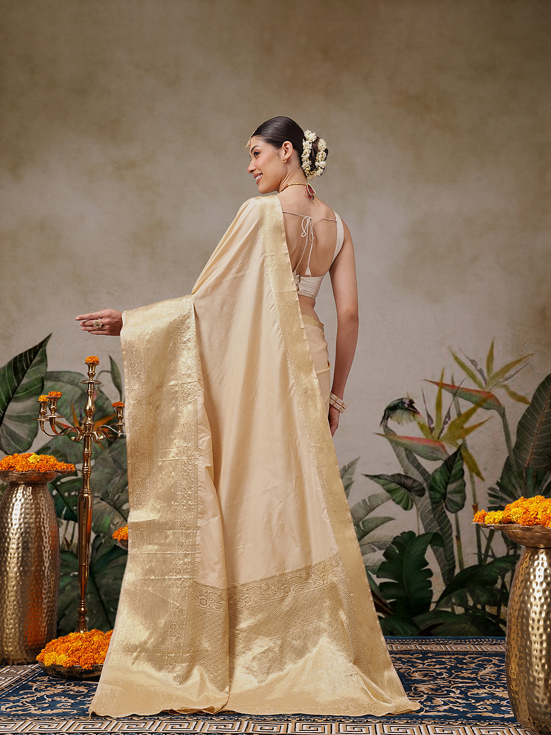 Onam Special Solid Saree With Zari Border