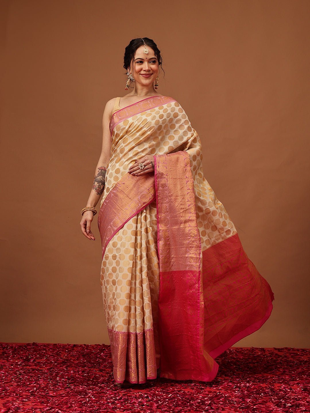 Banarasi Silk Woven Saree With Unstitched Blouse Piece