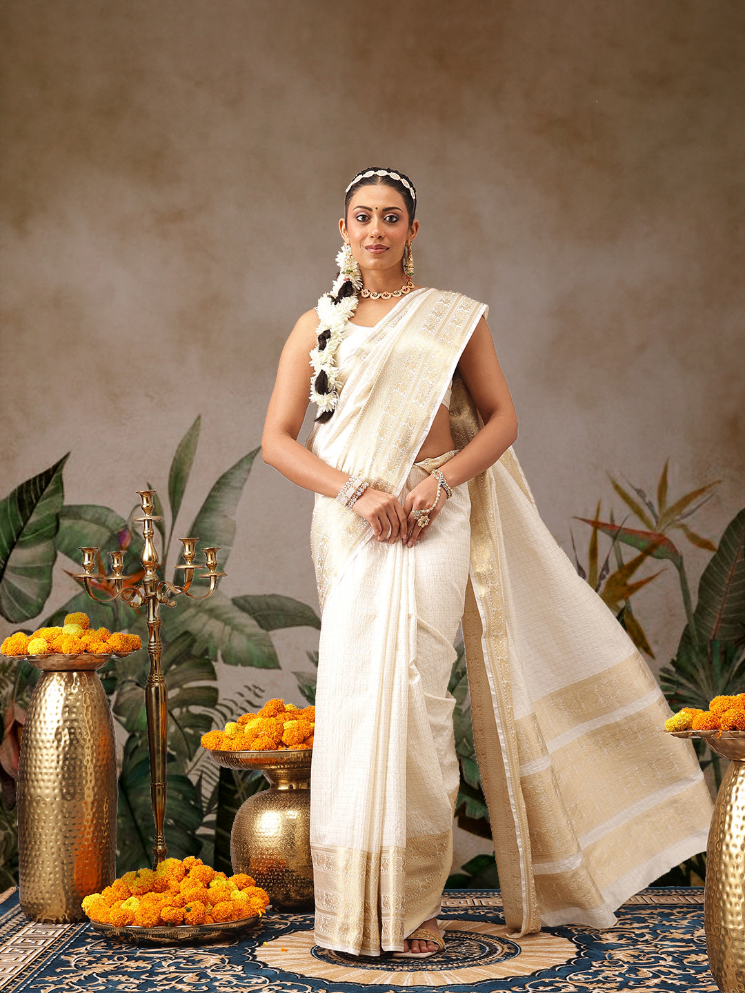 Onam Special Checks Pattern Off White Saree