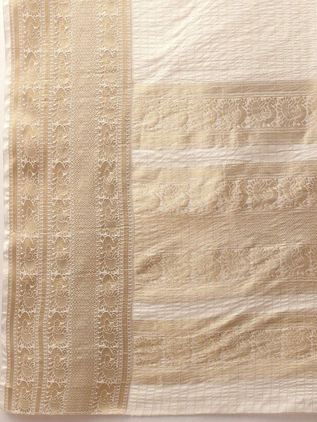 Onam Special Checks Pattern Off White Saree
