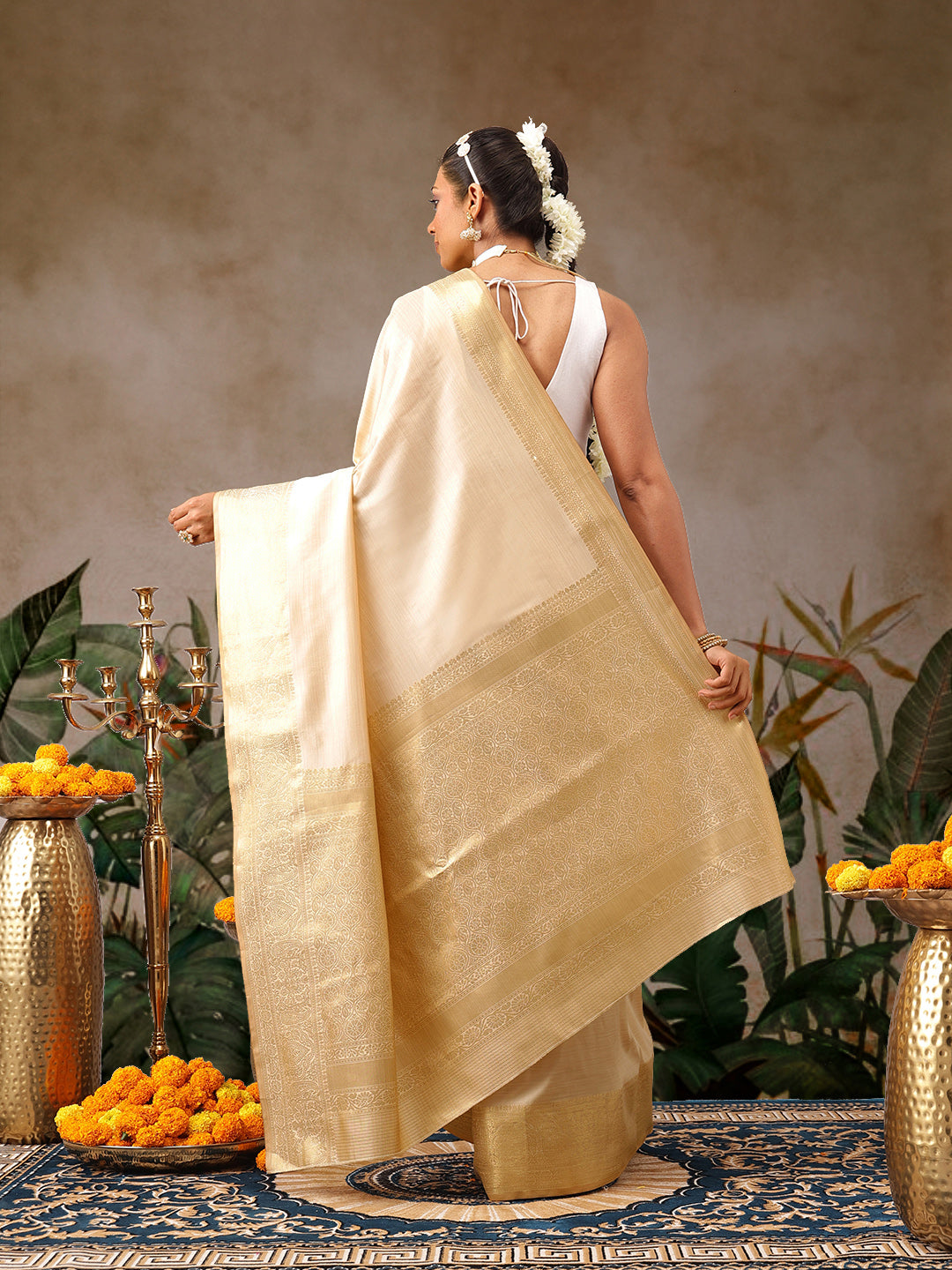Onam Special Solid Saree With Zari Border