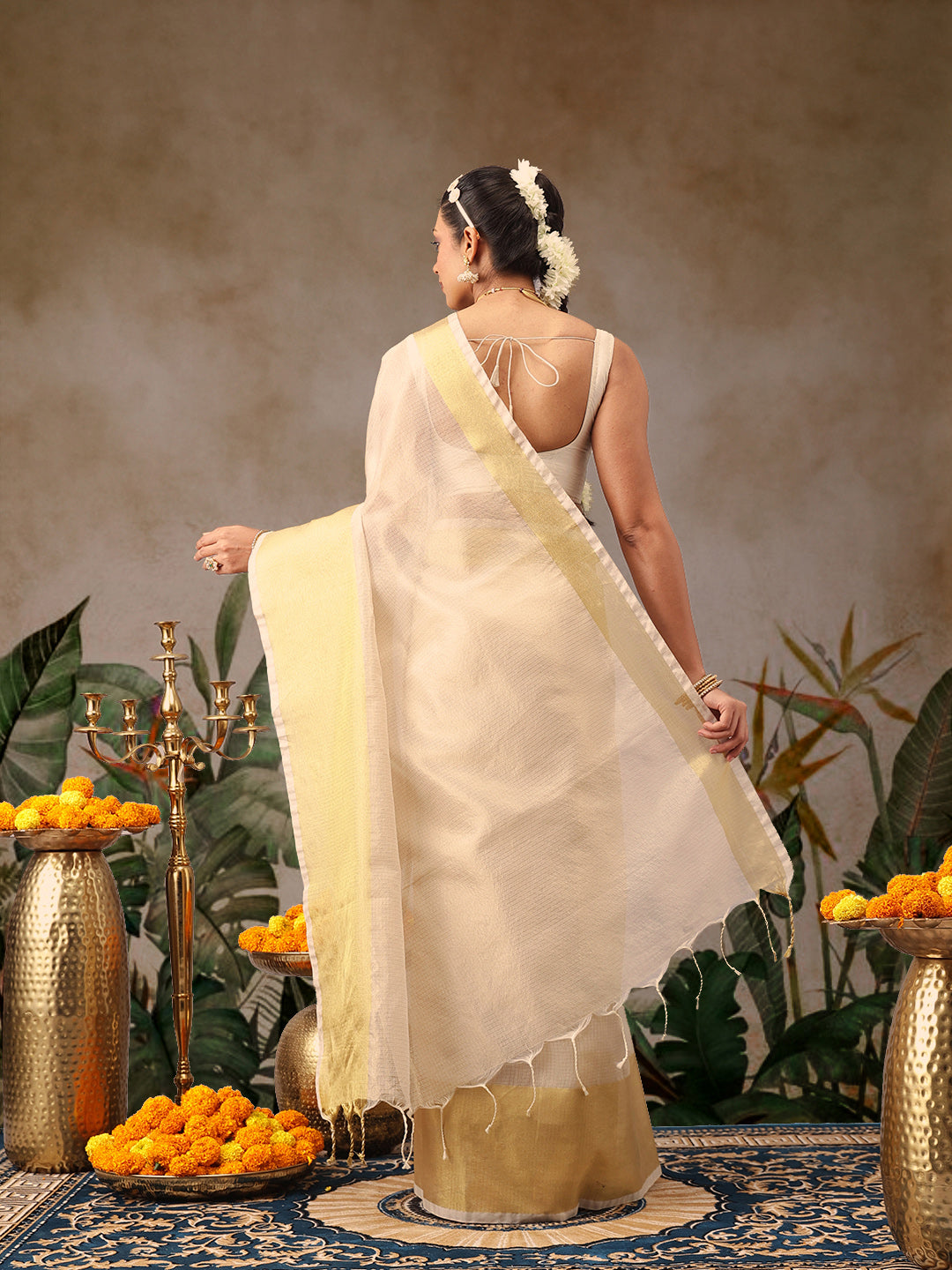 Onam Special Muga Checks Solid Saree With Zari Border