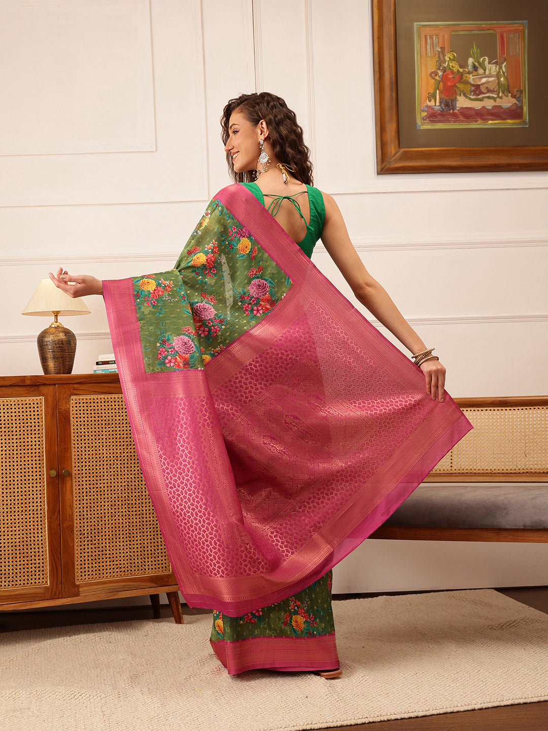 Floral Printed Crepe Saree