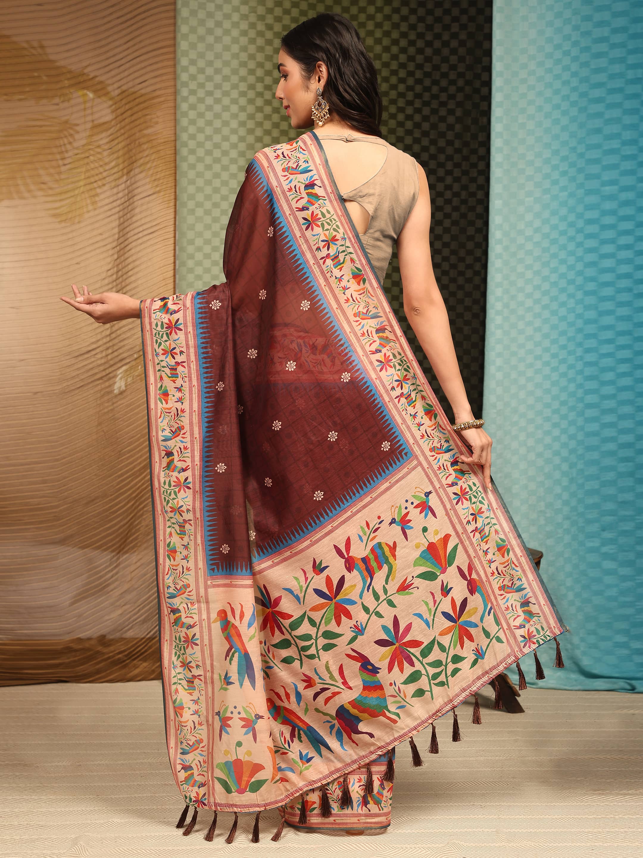 Women's Cotton Blend Paithani Animal Digital Printed Saree