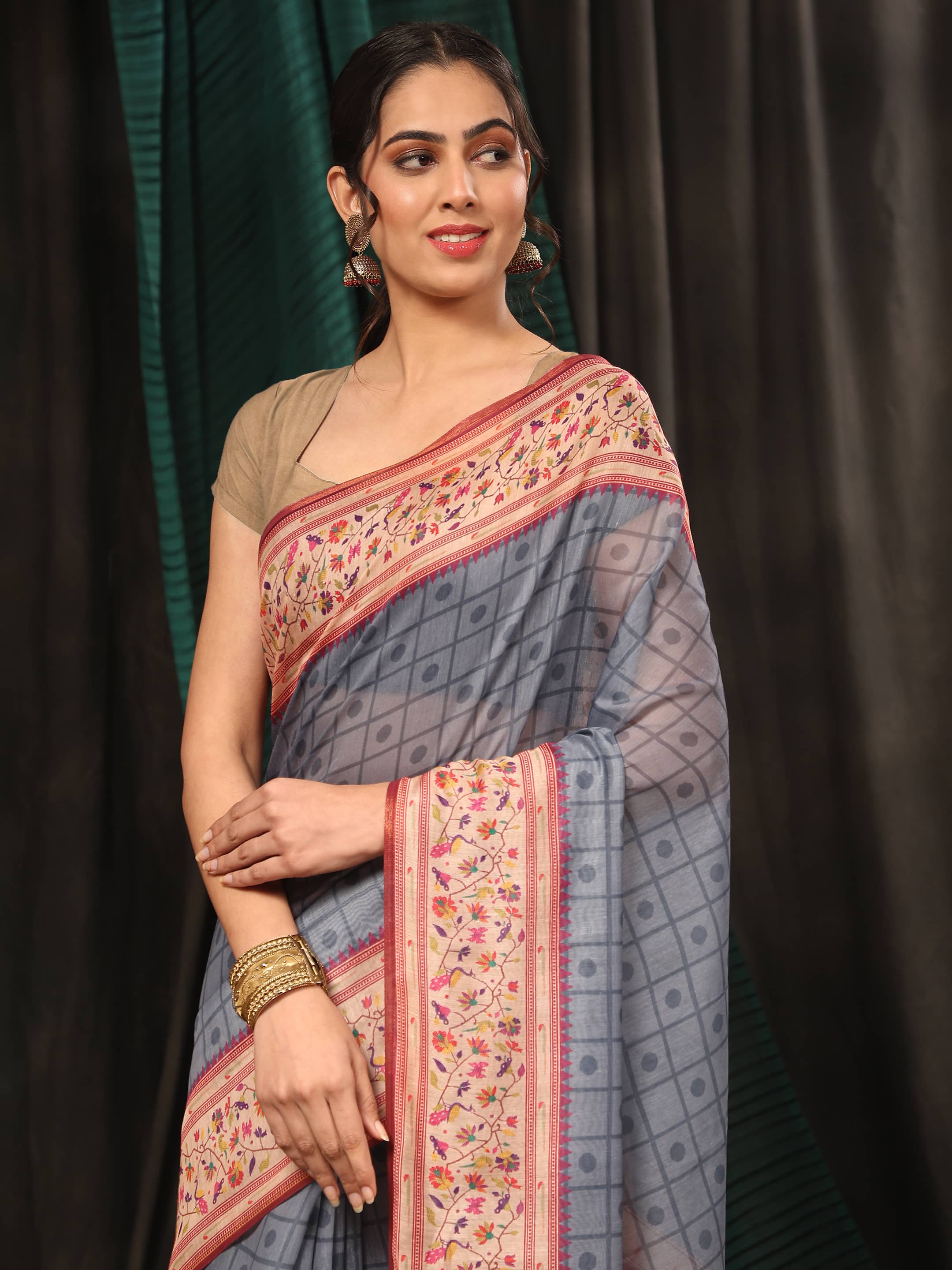 Women's Cotton Blend Paithani Animal Digital Printed Saree