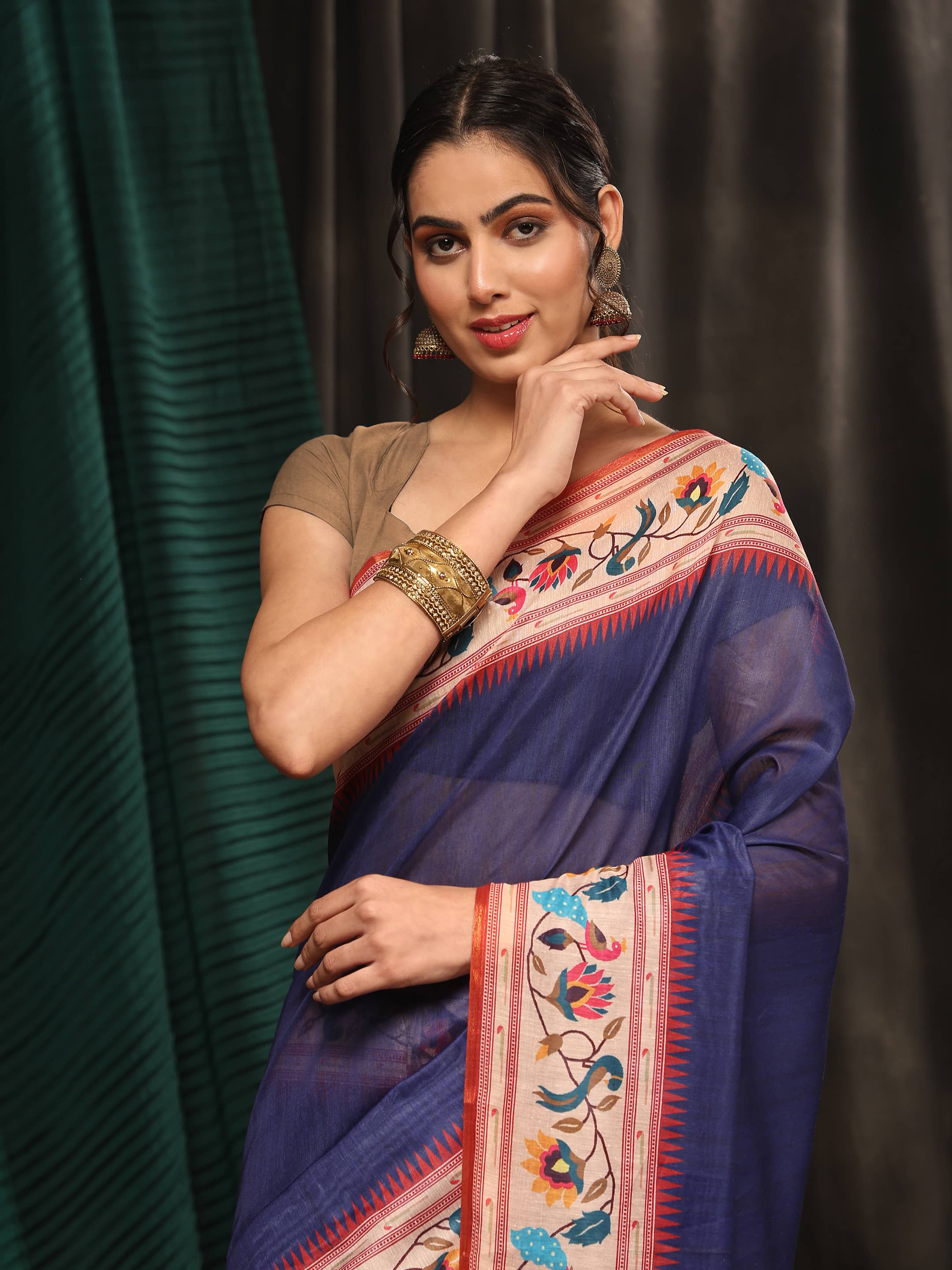 Women's Cotton Blend Paithani Animal Digital Printed Saree