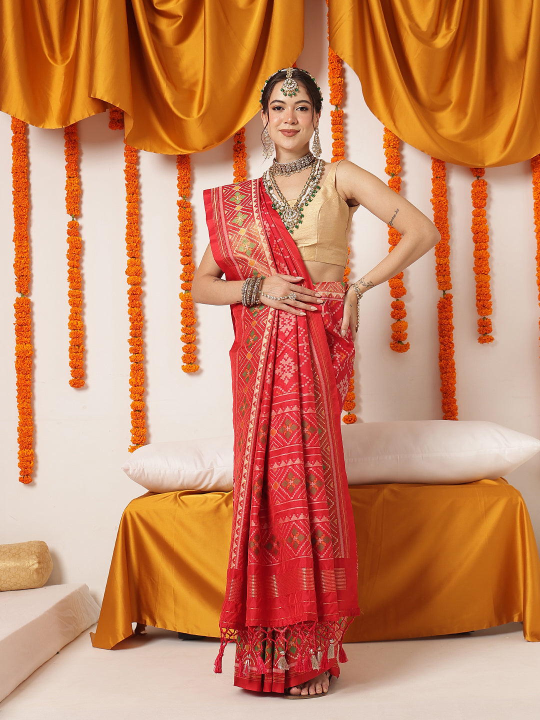 Pure Weaving Patola Saree With Beautiful Handmade Tassels – Red