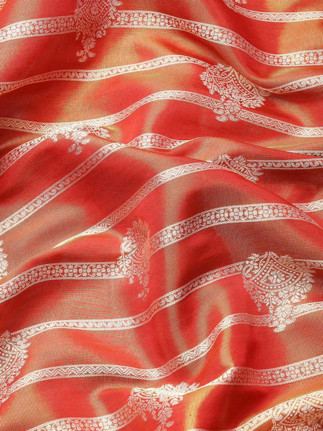 Ethnic Motifs Zari Woven Tissue Silk Saree