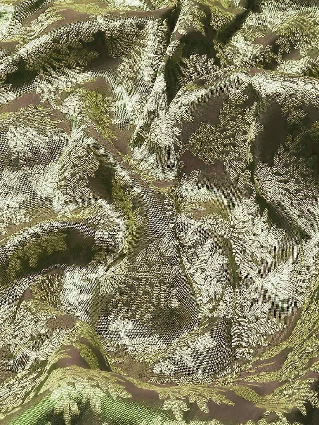 Women's Brocade Soft Silk Zari Woven Saree With Unstitched Blouse Piece