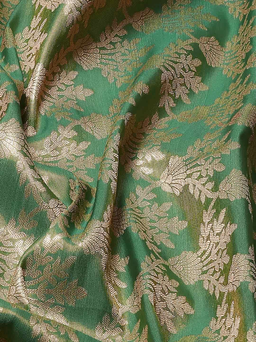 Women's Brocade Soft Silk Zari Woven Saree With Unstitched Blouse Piece