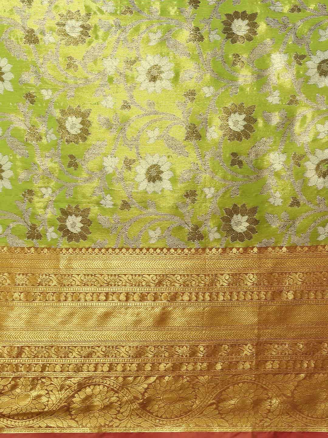 Women's Brocade Soft Silk Zari Woven Saree With Unstitched Blouse Piece
