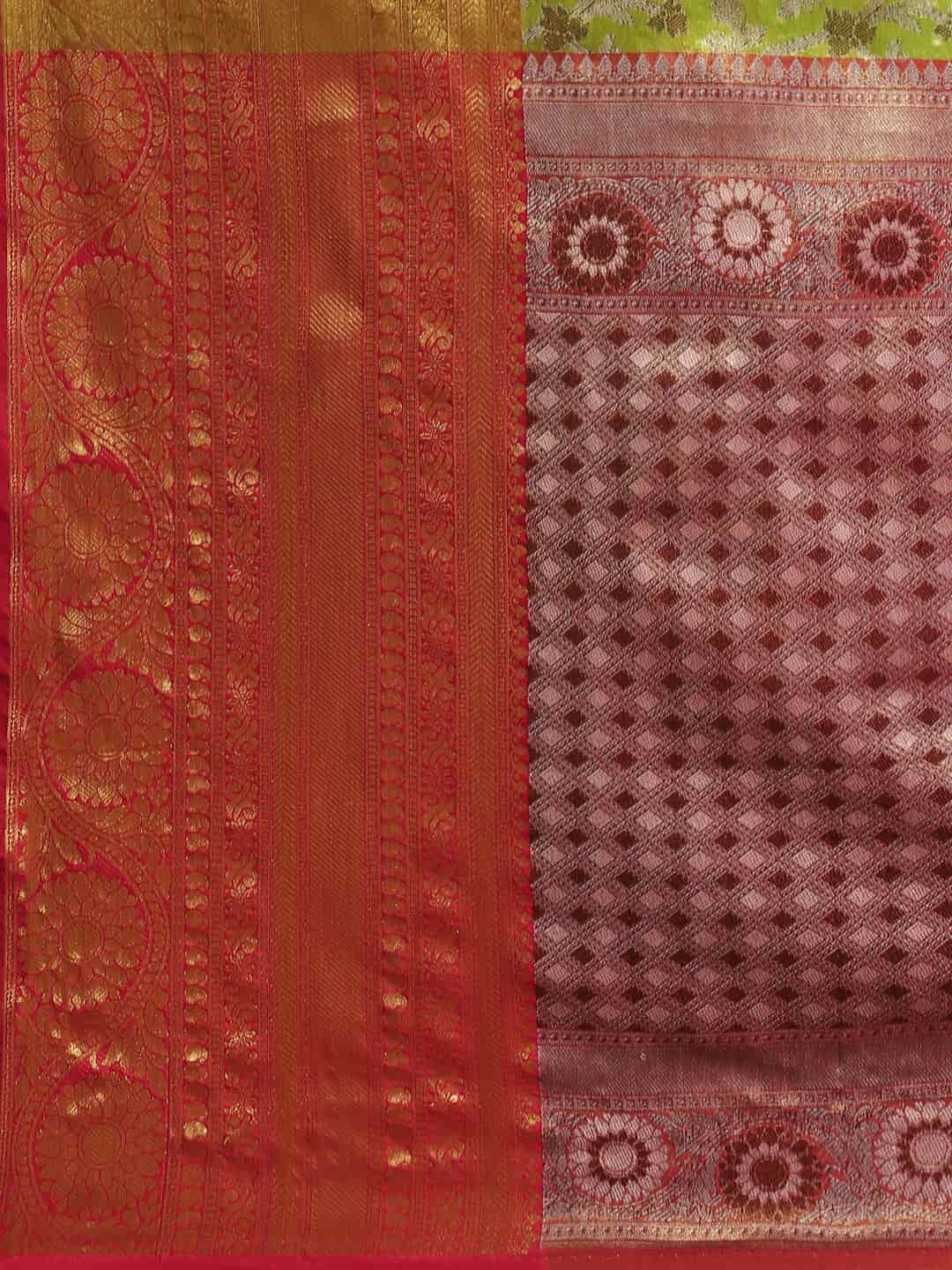 Women's Brocade Soft Silk Zari Woven Saree With Unstitched Blouse Piece