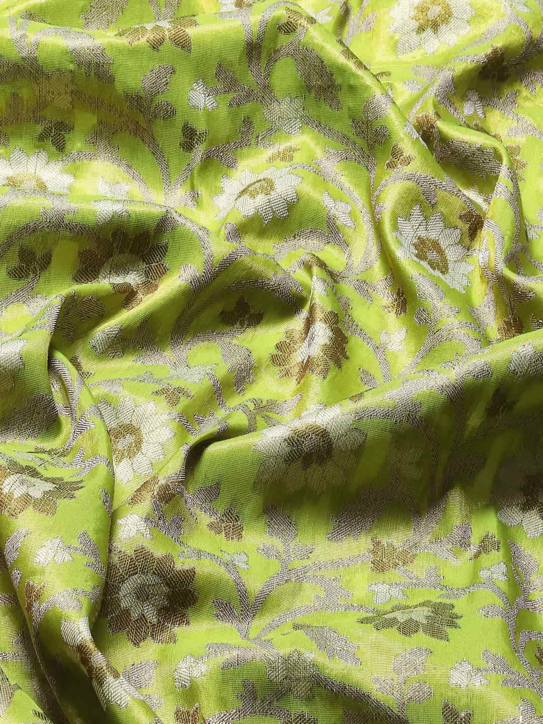 Women's Brocade Soft Silk Zari Woven Saree With Unstitched Blouse Piece