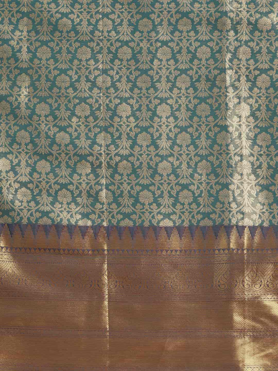 Women's Brocade Soft Silk Zari Woven Saree With Unstitched Blouse Piece