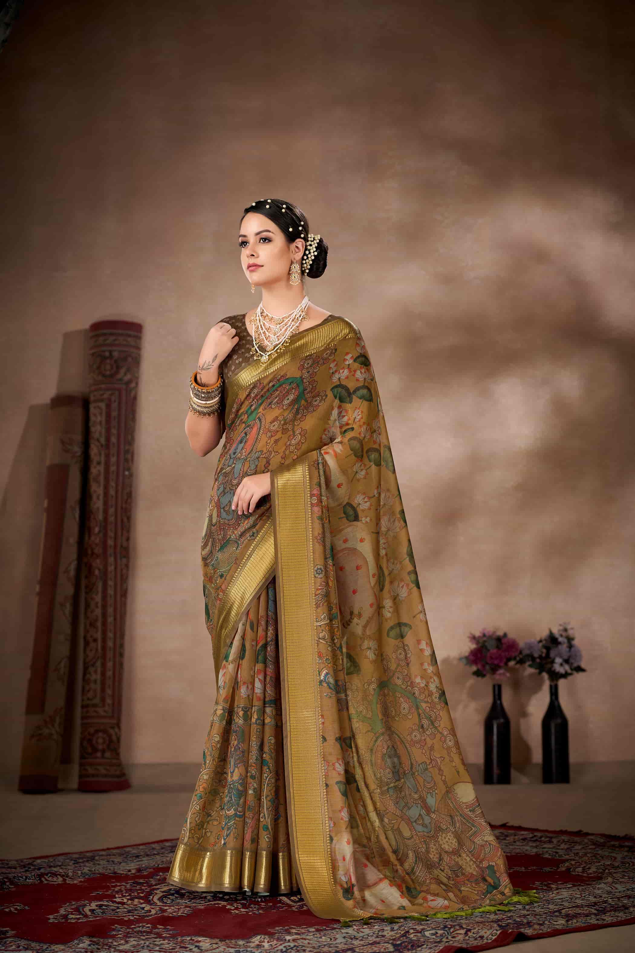 Women Kalamkari Printed Saree With Zari Border